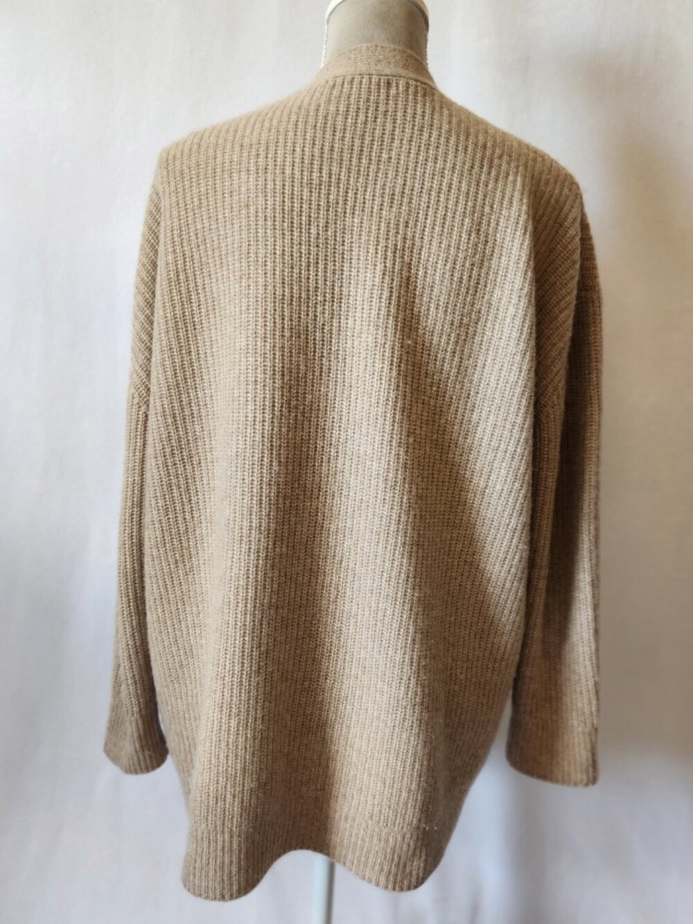 QUINCE Women Size XS Beige 100% Cashmere Button Down Oversized Cardigan Sweater - Picture 10 of 15
